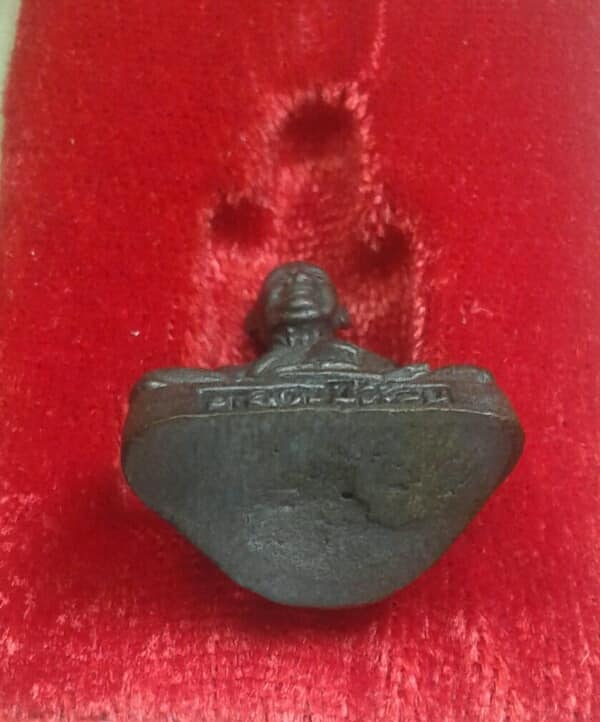 รูปหล่อหลวงปู่น้อย วัดหนองโก  ชุมแสง  นครสวรรค์  รุ่นยกช่อฟ้า +กล่อง เคาะเดียวครับ