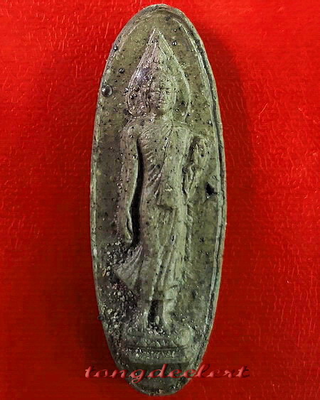 พระลีลา 25 พุทธศตวรรษ เนื้อแร่ จมูกโด่ง หายาก สวยมากค่ะ