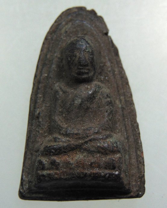 หลวงปู่ทวดเนื้อดินเผา วัดช้างให้ ปี 2513 (ผสมผงว่านหลวงปู่ทวด ปี2497) สร้างโดยพระครูใบฎีกาขาว