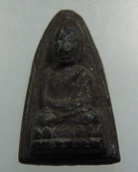 หลวงปู่ทวดเนื้อดินเผา วัดช้างให้ ปี 2513 (ผสมผงว่านหลวงปู่ทวด ปี2497) สร้างโดยพระครูใบฎีกาขาว