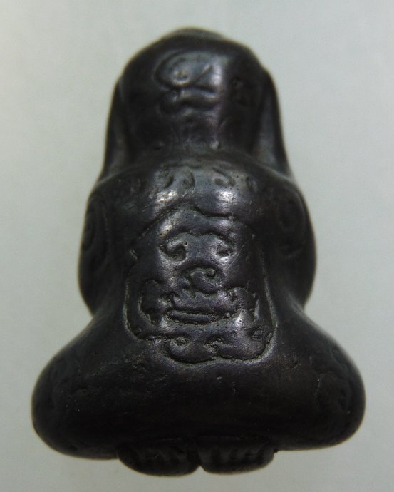 พระปิดตาหลวงปู่นาค วัดห้วยจระเข้ จ นครปฐม รุ่นขุมสมบัติ