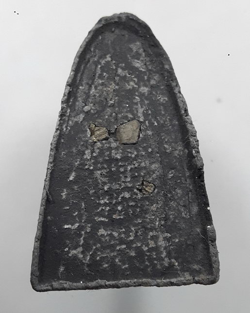 " พระผง หลวงปู่ทวด วัดช้างให้ สร้างอุโบสถวัดไตรวิทยาราม อ.ทุ่งสง จ.นครศรีธรรมราช หลัง ฝังเพชรหน้าทั่