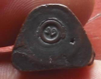 รูปหล่อหลวงปู่เล็ก  วัดบ้านหนอง  จ.ชัยนาท  เนื้อทองแดงรมดำ