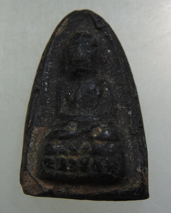 หลวงปู่ทวดเนื้อดินเผา วัดช้างให้ ปี 2513 (ผสมผงว่านหลวงปู่ทวด ปี2497) สร้างโดยพระครูใบฎีกาขาว