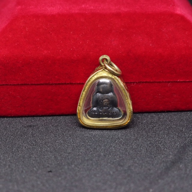 หลวงพ่อสาคร ปิดตาสาริกา ปี37 พร้อมเลี่ยมทองคำแท้