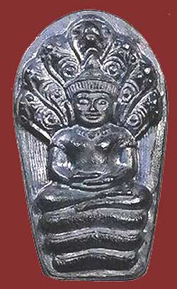 *ปรกใบมะขาม หลวงพ่อคูณ ปริสุทโธ รุ่นอนุรักษ์ชาติ ปี๒๕๓๘ เนื้อเงิน*