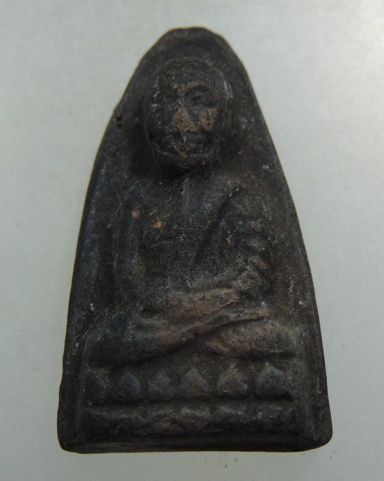 หลวงปู่ทวดเนื้อดินเผา วัดช้างให้ ปี 2513 (ผสมผงว่านหลวงปู่ทวด ปี2497) สร้างโดยพระครูใบฎีกาขาว