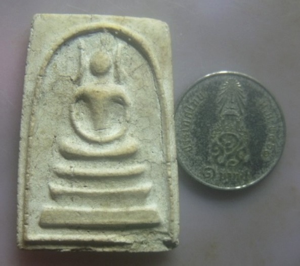 **วัดใจ**สมเด็จหลวงปู่หิน วัดระฆัง พิมพ์พระประธานหูบายศรี ฐาน 3 ชั้น ปี ๒๕๐๐**เชิญชมครับ