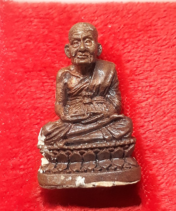 รูปหล่อลอยองค์  หลวงปู่ทวด ก้นอุดผงเก่า