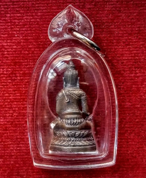 พระชัยวัฒน์ ศิลปลพบุรีประยุกต์ เนื้อเงิน หลวงพ่อแพ วัดพิกุลทอง ปี35ตอกโค๊ตใต้ฐาน...เคาะเดียวแดง... 