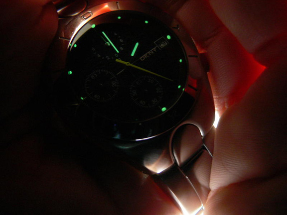 นาฬิกา DKNY  CHRONOGRAPH ของแท้ เข็มสปอร์ตเขียว หน้าปัดดำ