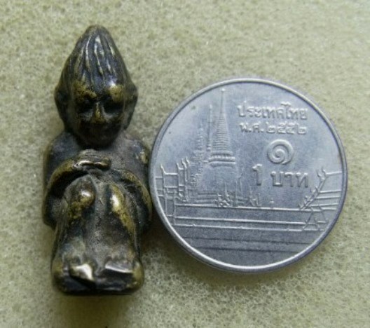 **วัดใจ**รูปหล่อกุมารทอง หล่อเก่า เนื้อทองผสม ไม่ทราบที่**เนื้อจัด สวยๆ เชิญชมครับ 