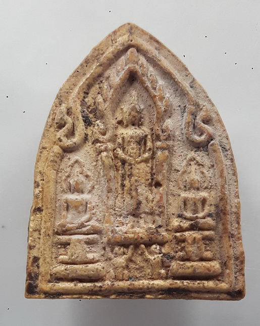 " พระผงสามพี่น้อง หลวงพ่อโสธร หลวงพ่อบ้านแหลม หลวงพ่อวัดไร่ขิง หลังพญาเต่าเรือน หลวงปู่หลิว ปลุกเศก 