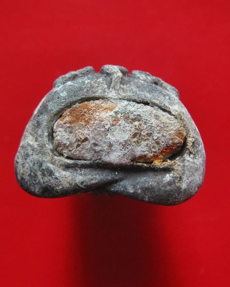 พระปิดตา "รุ่นจักรพรรดิ์มหาพุทธมงคลชัย ปี 2542" วัดราดละโหง จ.อยุธยา