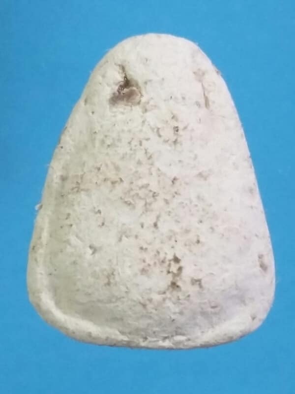 พระปิดตา เนื้อผง ไม่ทราบที่   เคาะเดียวครับ