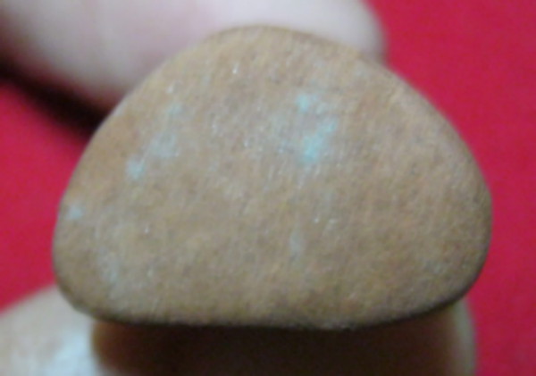 หลวงปู่ทวดเนื้อว่านลอยองค์  วัดสะบ้าย้อย จ.สงขลา ปี 2539 เนื้อแดงนิยม 