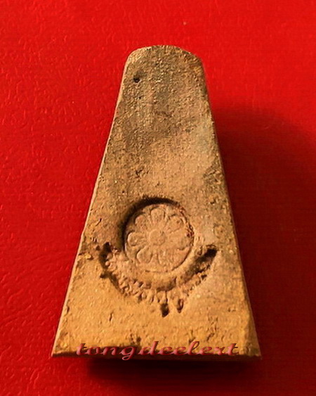 พระผงสุพรรณปลุกเสกอินเดีย ปี 2518 มวลสารดี พีธีเยี่ยม สวยมากค่ะ