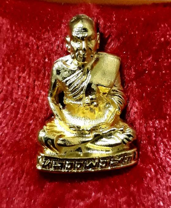 รูปหล่อ"หลวงพ่อสด วัดปากน้ำ" เลขใต้ฐาน ๙๙