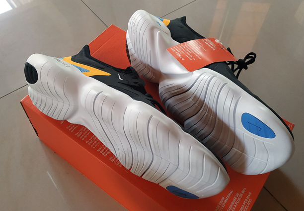 รองเท้าวิ่งผู้ชาย Nike Free RN 5.0 ของใหม่ ปล่อยให้ถูกกว่าเวบNIKE , และถูกกว่า Supersport ตอนลดอีกนะ