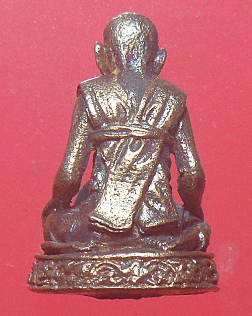 รูปหล่อ 100 ปี อุดผงแป้งเสก หลวงปู่บุดดา ถาวโร วัดกลางชูศรีเจริญสุข สิงห์บุรี องค์ที่2