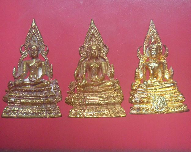 พระพุทธชินราช วัดพระศรีรัตนมหาธาตุ กล่องเดิมๆจากวัด3องค์