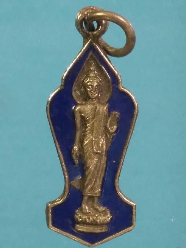 เหรียญหลวงพ่อวัดทุ่งเศษฐี กรุงเทพฯ เนื้อกะไหล่ลงยา    เคาะเดียวครับ