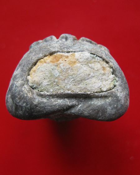 พระปิดตา "รุ่นจักรพรรดิ์มหาพุทธมงคลชัย ปี 2542" วัดราดละโหง จ.อยุธยา 