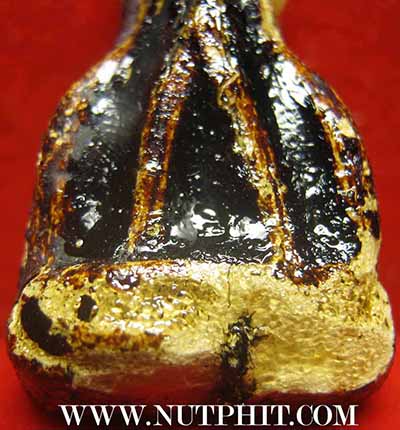 พระปิดตา ลป.เหรียญ เส้นด้ายผงจุ่มรัก พ.ศ.๒๔๙๗+บัตรรับรองพระแท้*164