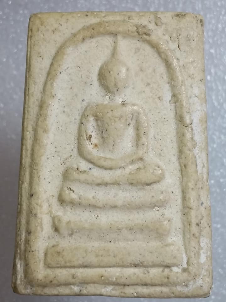 พระสมเด็จไม่ทราบวัด เคาะเดียวครับ