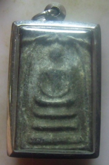 **วัดใจ**สมเด็จหลวงปู่นาค วัดระฆัง เนื้อผงใบลาน พิมพ์ใหญ่ฐาน 3 ชั้น ปี ๒๔๙๕**หลังตรายาง เนื้อจัด สวย