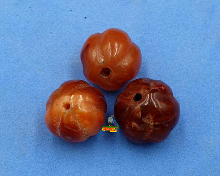 ของแท้ เม็ดมะยม ลูกปัดเก่าโบราณ หินคาร์เนเลียน (Carnelian) สวย เก่าแท้ จำนวน 3 เม็ด
