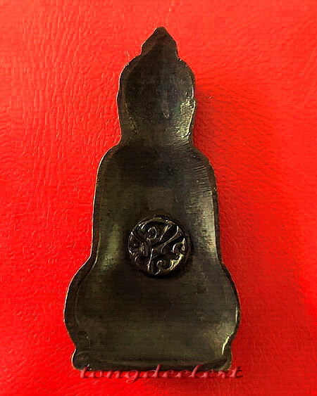 พระหูยาน ปืนแตก จ.ป.ร. รุ่น 100 ปี วัดราชบพิธ ปี 2513 สวยมากค่ะ