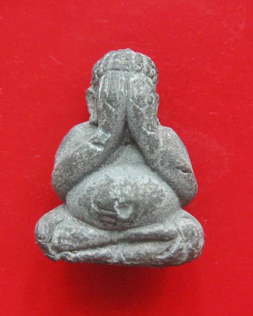 ปิดตามหาลาภเศรษฐี หลวงพ่อเณรวัดทุ่งเศรษฐี เนื้อตะกั่ว ปีน่าจะประมาณ 2530 กว่า .