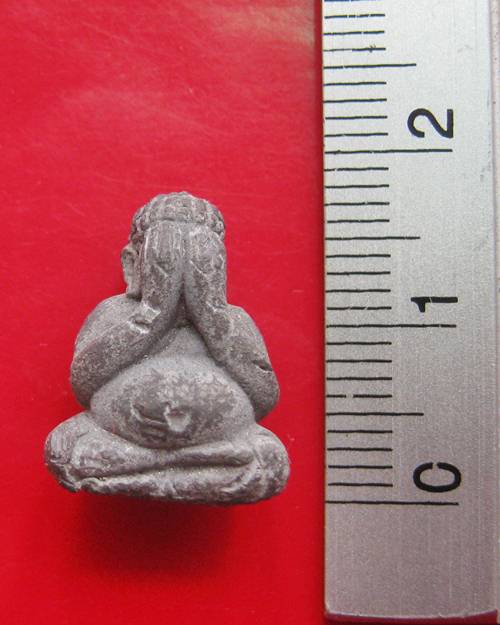 ปิดตามหาลาภเศรษฐี หลวงพ่อเณรวัดทุ่งเศรษฐี เนื้อตะกั่ว ปีน่าจะประมาณ 2530 กว่า .