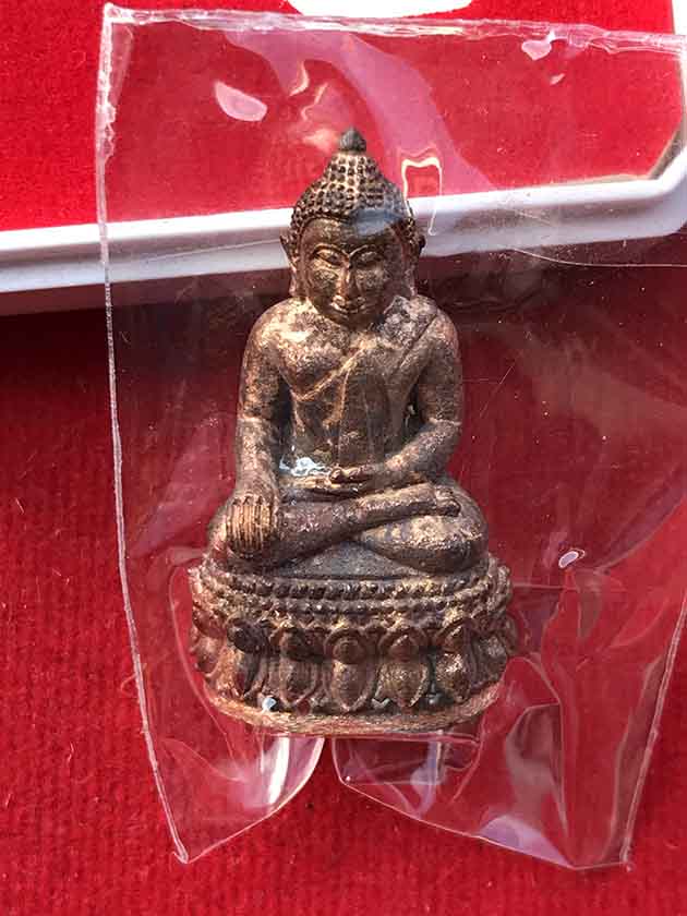 พระกริ่งบันดาลทรัพย์ หลวงพ่อสำเร็จศักดิ์สิทธิ์ วัดหนองสะเดา จ.สระบุรี เนื้อขันลงหิน เลขสองหลักต้นๆ 5