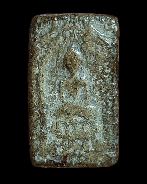 พระเนื้อผงกรุวัดนก(วัดสกุณาราม) พิมพ์ฐานบัวประภามณฑลรัศมี อ่างทอง