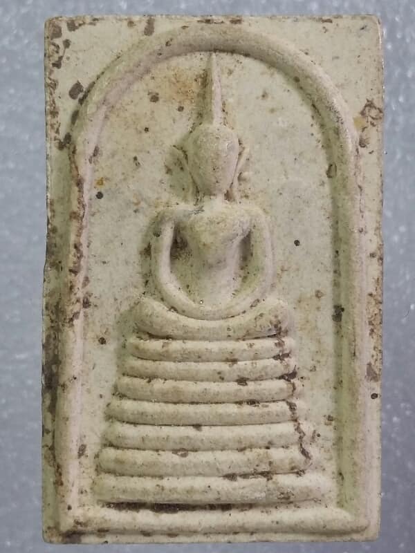 พระสมเด็จวัดเกาะจันทร์ พนัสนิคม ชลบุรี   เคาะเดียวครับ