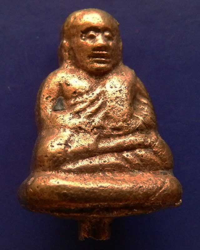 1.ล้างผิว...รูปหล่อหลวงพ่อเงิน รุ่นปืนแตก วัดคงคาราม (บางคลานใต้) ตัดจากช่อกรรมการ