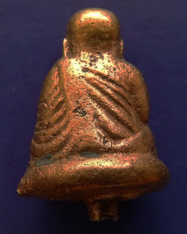 1.ล้างผิว...รูปหล่อหลวงพ่อเงิน รุ่นปืนแตก วัดคงคาราม (บางคลานใต้) ตัดจากช่อกรรมการ