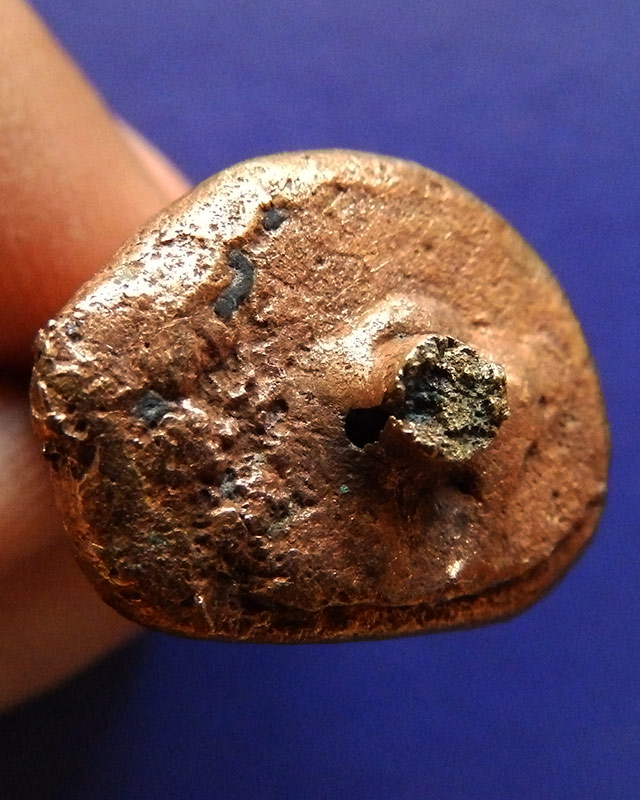 1.ล้างผิว...รูปหล่อหลวงพ่อเงิน รุ่นปืนแตก วัดคงคาราม (บางคลานใต้) ตัดจากช่อกรรมการ