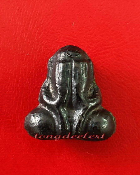 พระปิดตาเนื้อเมฆพัตร หลวงพ่อนารถ วัดศรีโลหะราษฎร์บำรุง จ.กาญจนบุรี สวยมากค่ะ