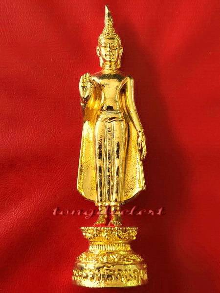 พระบูชาพระร่วงโรจนฤทธิ์ วัดพระปฐมเจดีย์ จ.นครปฐม ขนาดตั้งหน้ารถ สวยมากค่ะ