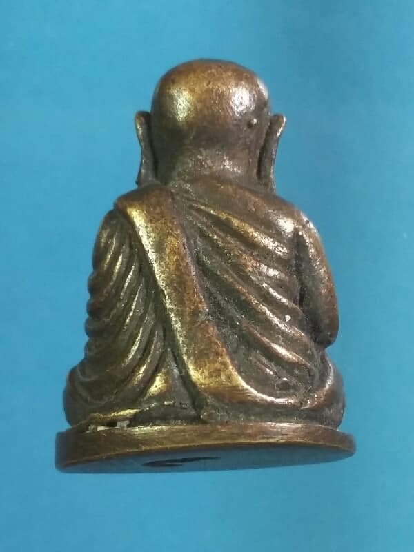 รูปหล่อหลวงพ่อเงิน ไม่ทราบวัดที่สร้าง เคาะเดียวครับ