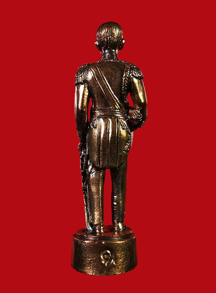 รูปหล่อกริ่งกรมหลวงชุมพร ศาลปากน้ำตะโก จ.ชุมพร ปี 52 เนื้อสำริด ขนาด 2 นิ้ว