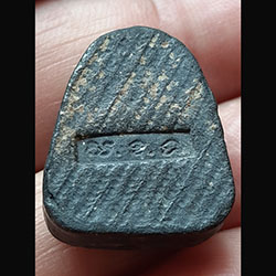 พระปิดตา มะอะอุ เนื้อผง ไม่ทราบที่