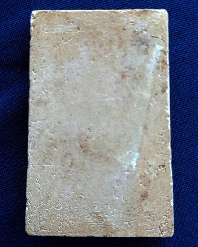 สมเด็จหลวงปู่ลำภู วัดใหม่อมตรส พิมพ์ทรงเจดีย์มีหู ลงกรุตุ่มน้ำมนต์ ยุคต้น ปี 2502