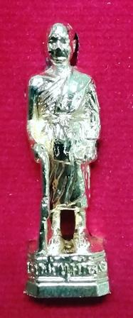 รูปหล่อยืนหลวงพ่อฤาษีลิงดำ