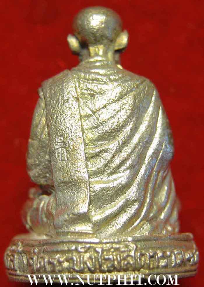 88*รูปหล่อสมเด็จพุฒาจารย์โต พ.ศ.๒๕๓๓ เนื้อเงินแท้ 2 โค๊ต สวยกริ๊บยันกล่องเดิม ๆ 