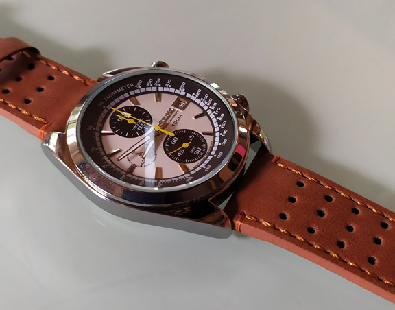นาฬิกา SEIKO โครโนกราฟ ขาวดำ แพนด้า เข็มเหลือง สภาพสวยๆ / ขายถูก คนฝากมากำลังร้อนเงิน