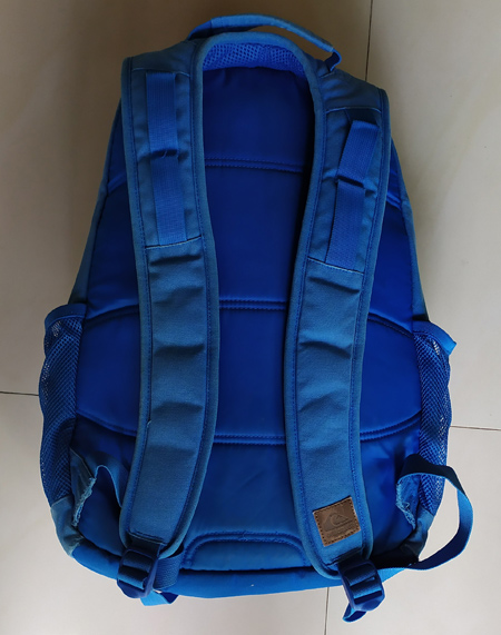 เป้ QUIKSILVER ขาว-ฟ้า